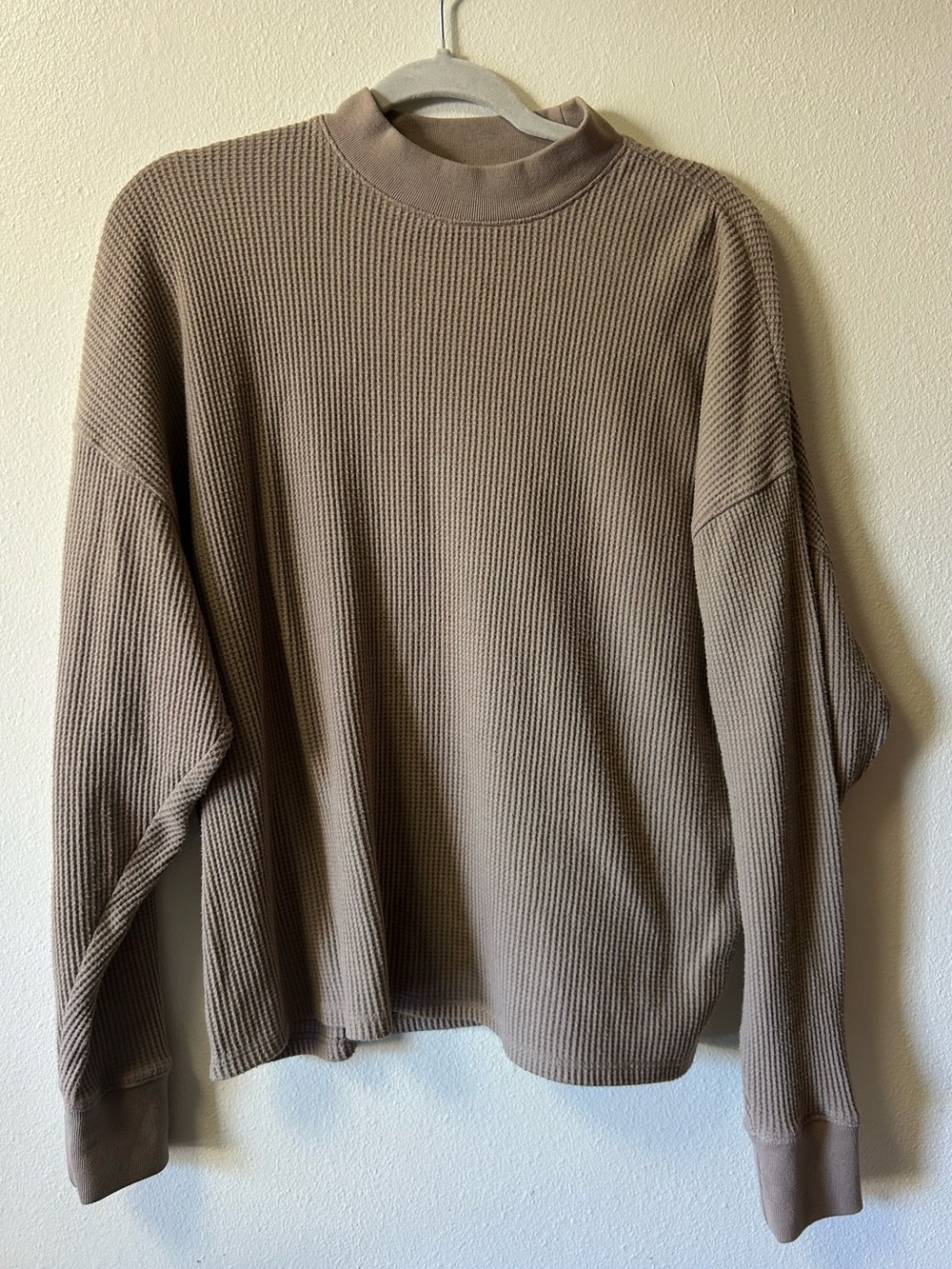 Abercrombie and Fitch waffle texture mock neck top